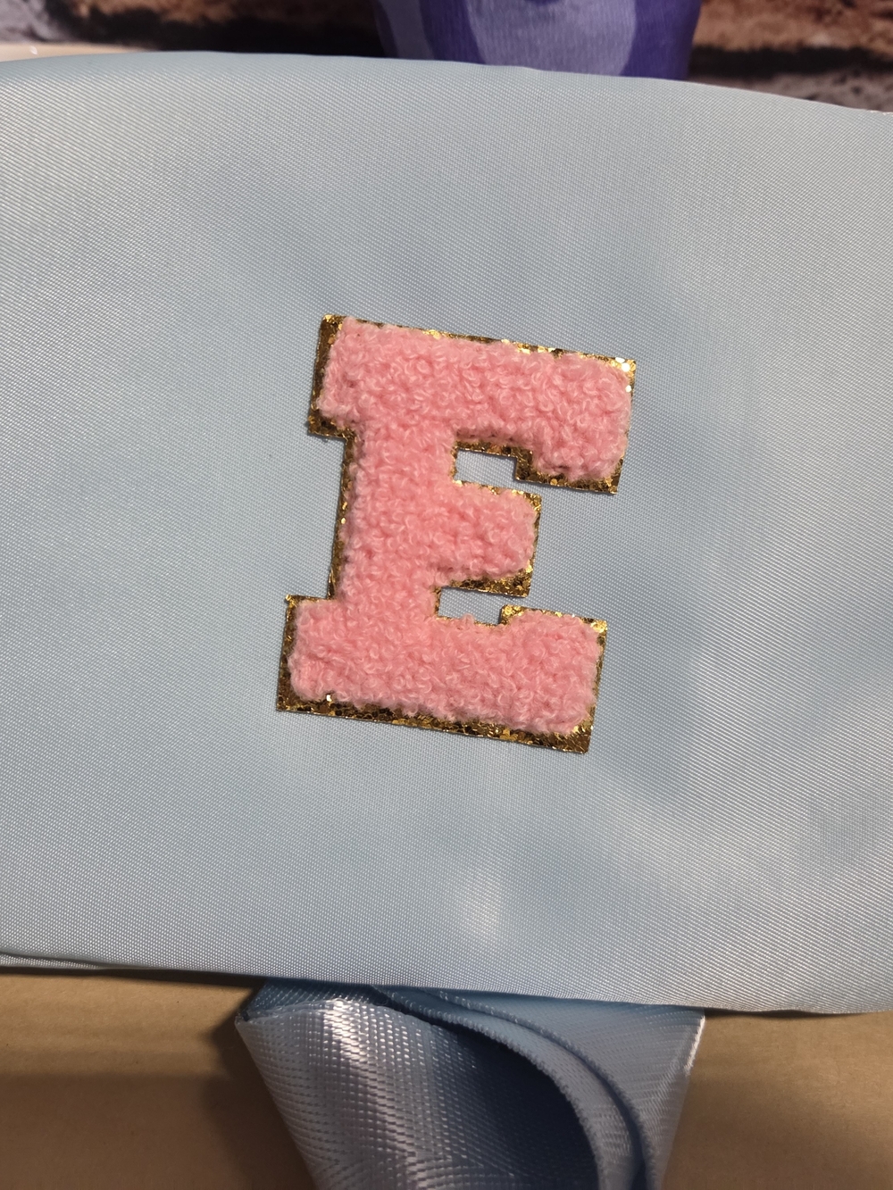 🍍Fanny Pack With Letter E - Picture 2 of 3